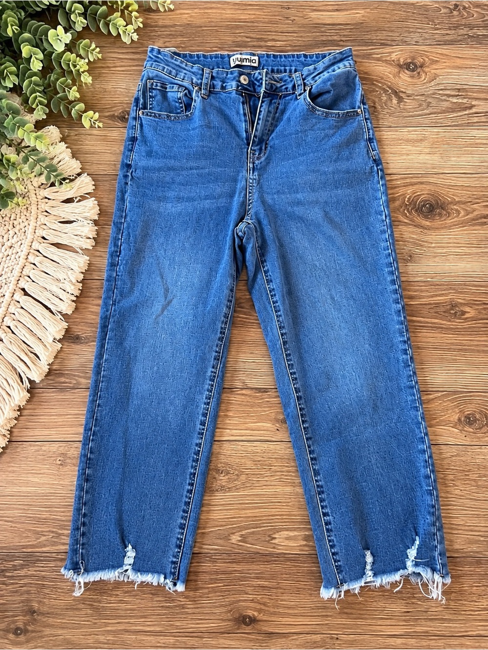 Cropped High-Rise Straight Jeans in Medium Blue 733